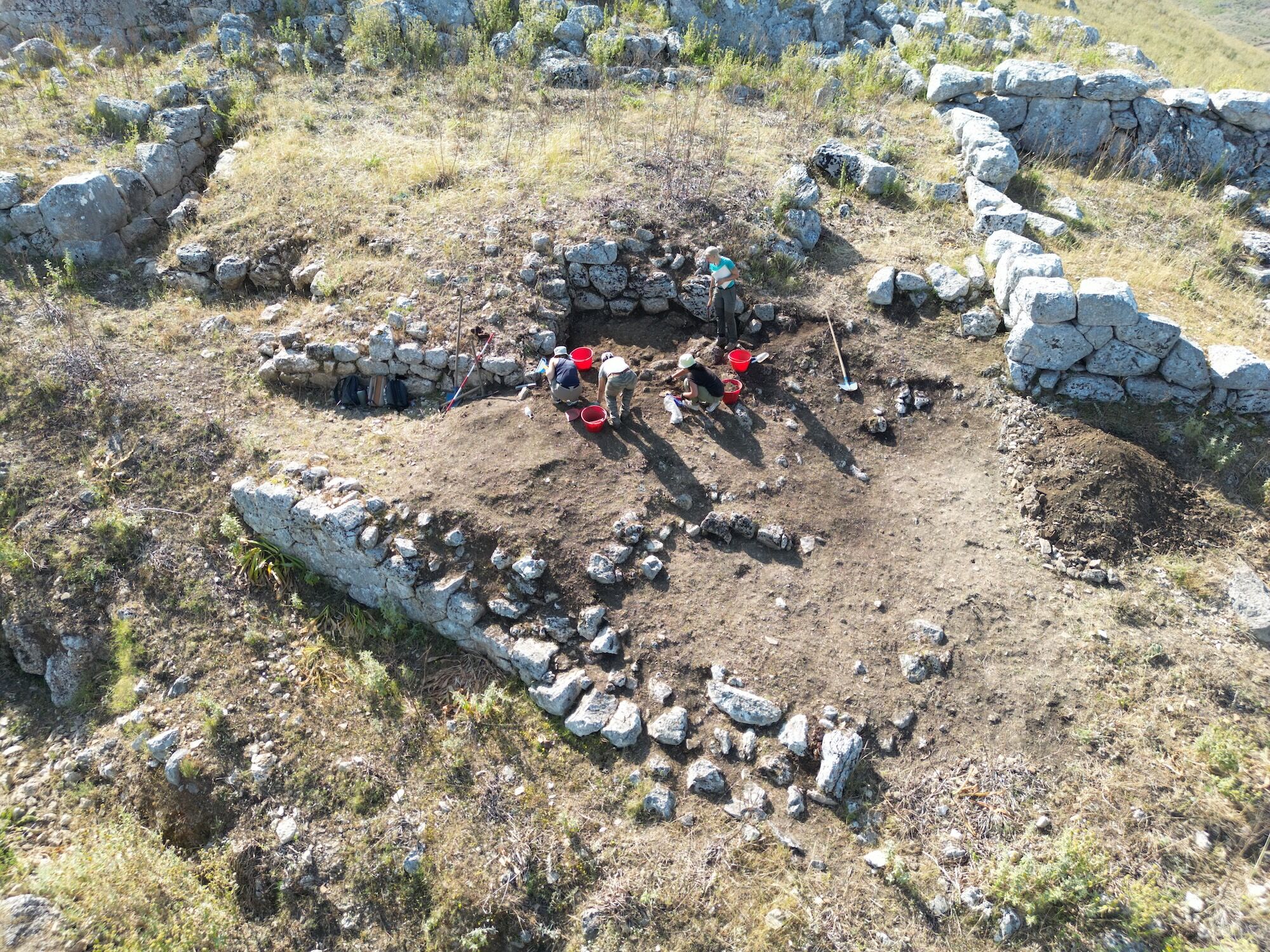 2025. Momento di scavo nell'area del ‘Palazzo’ 4